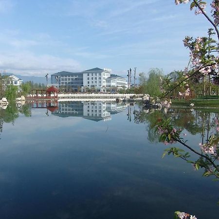 Jingyue Lake Hotel Dujiangyan Exterior photo