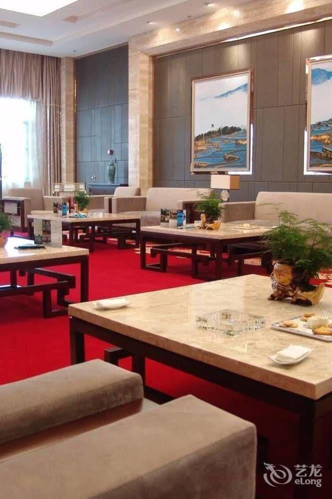 Jingyue Lake Hotel Dujiangyan Exterior photo